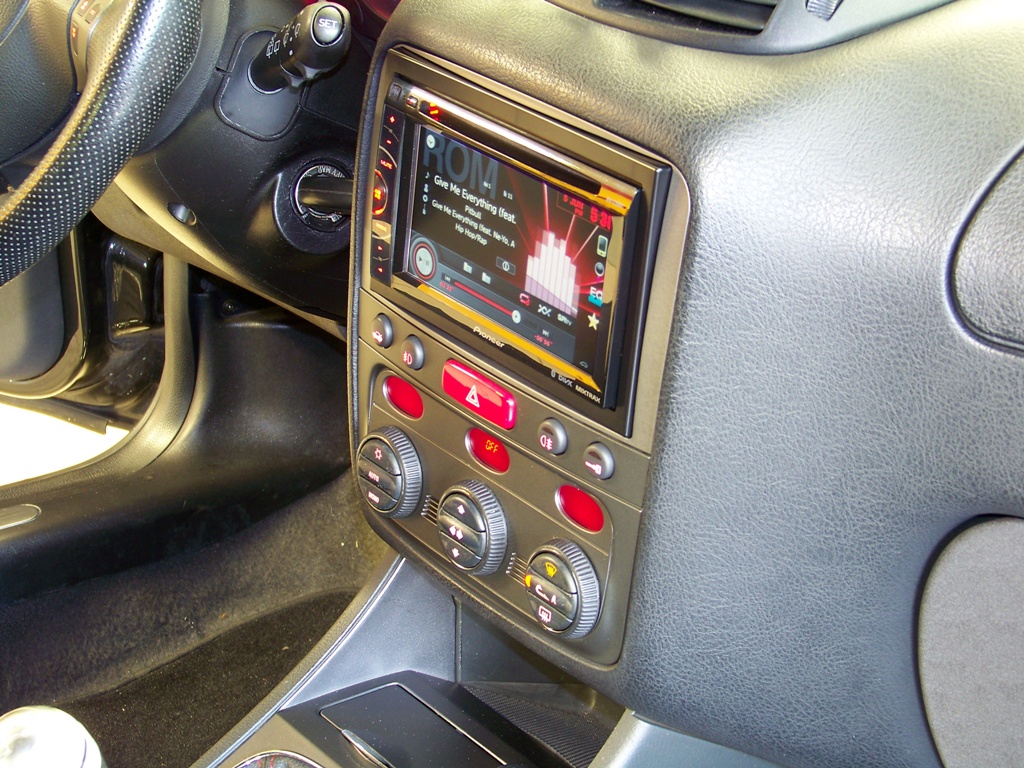 Alfa Romeo 147 Monitor Doppio Din Poneer AVH X2500bt Sound Folies (02)
